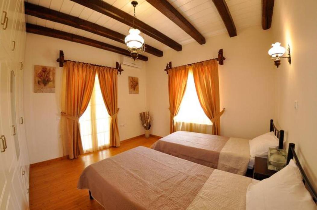 Leo Junior Villa