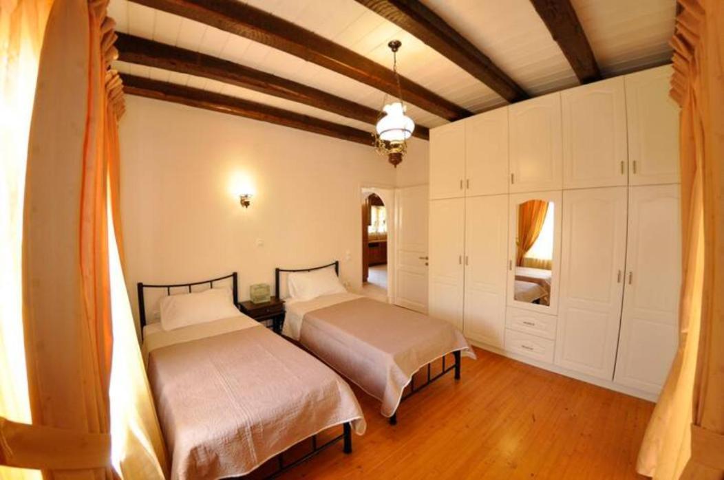 Villa Leo Junior *